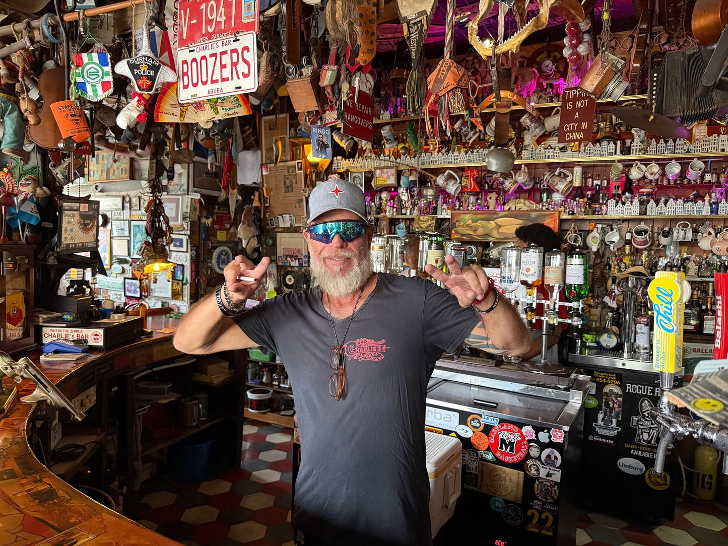 Aruba Red Star Trucker Hat 222 Threads